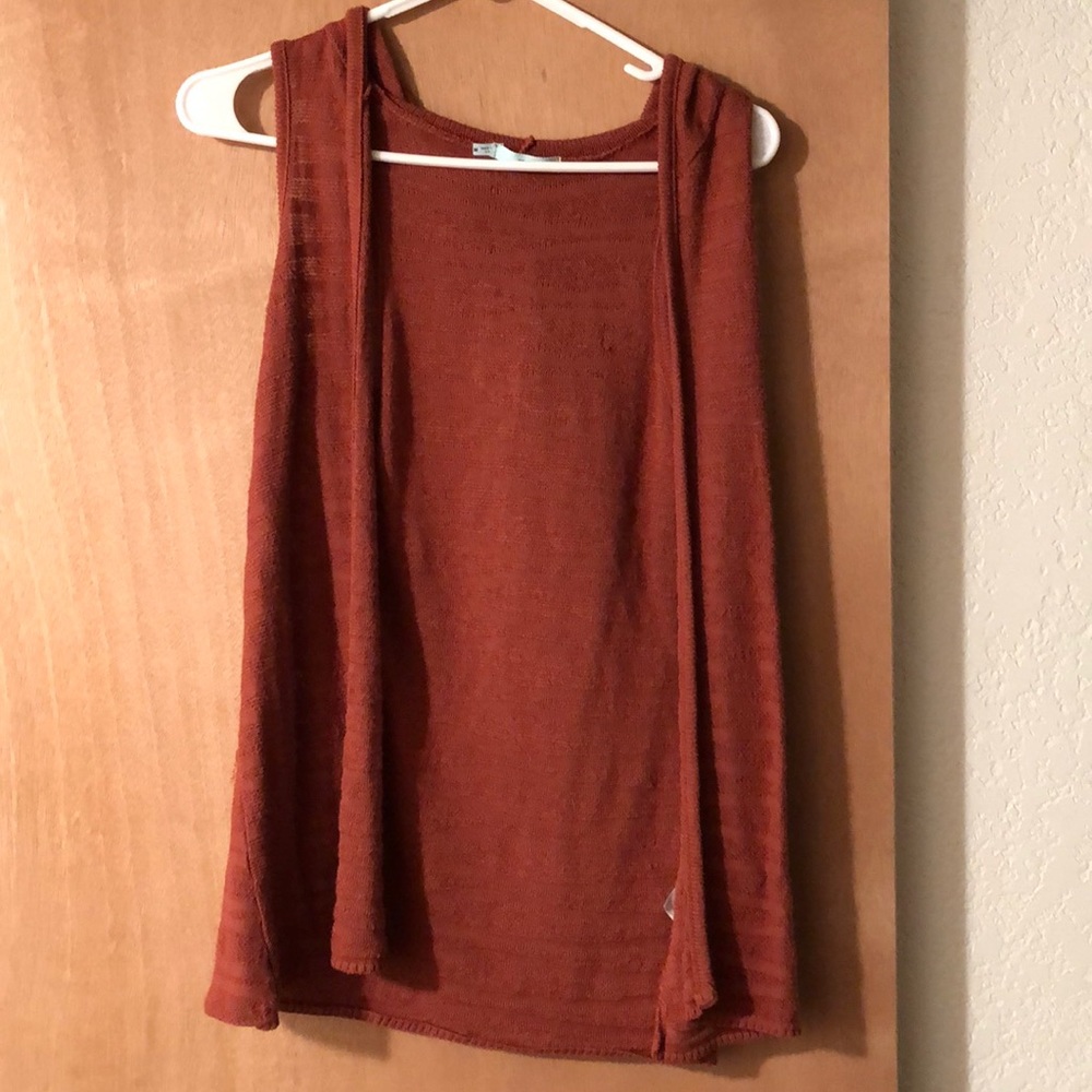 Tank top style cardigan with hood